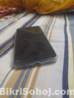 Realme 12 (8/256)